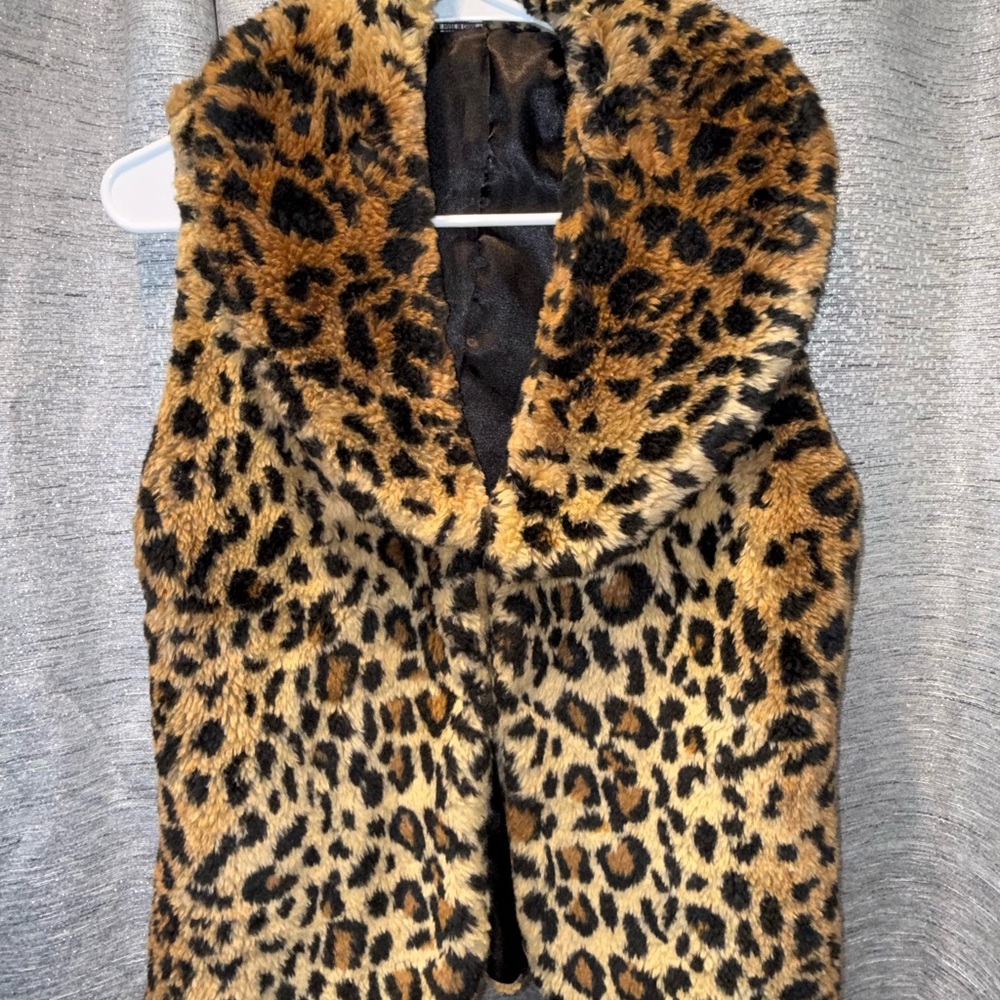 Leopard Print Faux Fur Vest